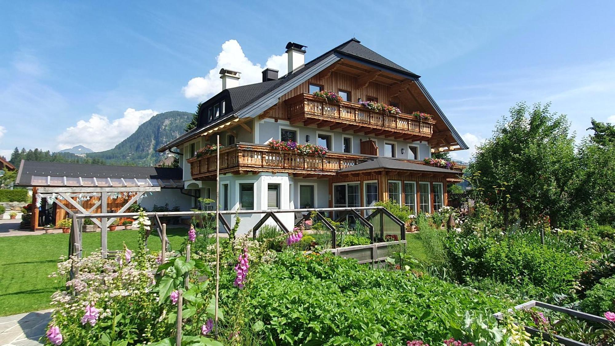 Ferienwohnungen Haus-Holzer Mauterndorf  Exterior foto
